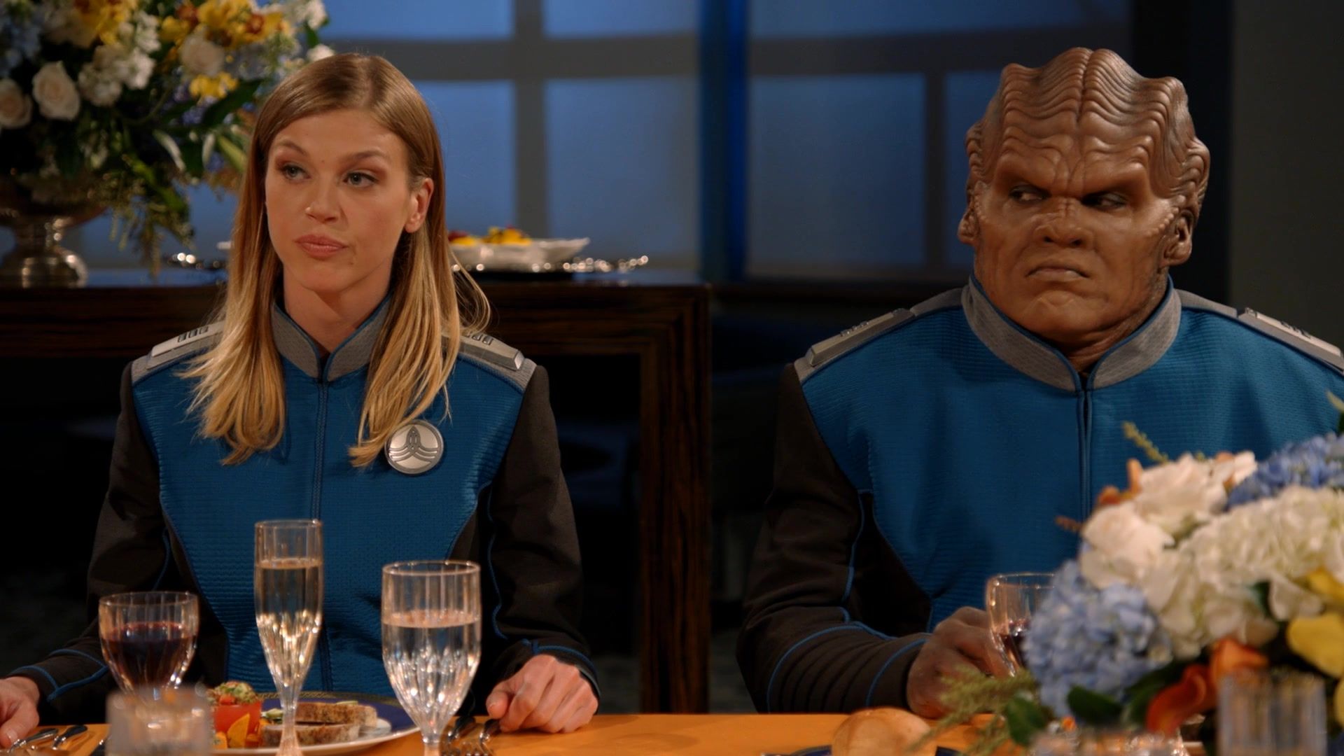 The_Orville_S02E05_All_the_World_is_Birthday_Cake_1080p_AMZN_WEB-DL_DDP5_1_H_264-NTb_0768.jpg