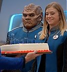 The_Orville_S02E05_All_the_World_is_Birthday_Cake_1080p_AMZN_WEB-DL_DDP5_1_H_264-NTb_2165.jpg